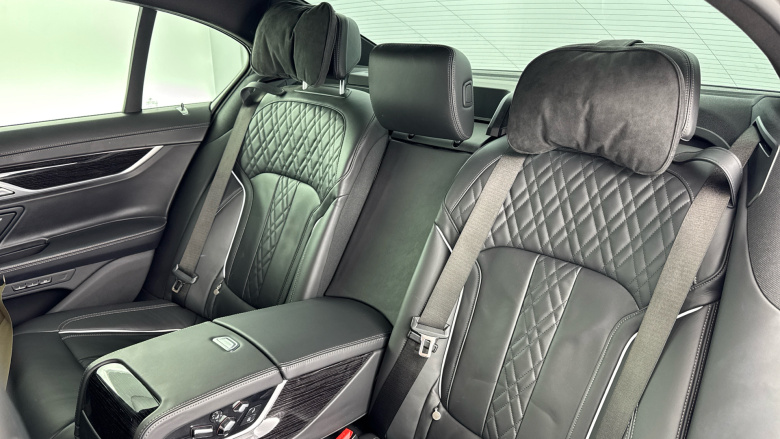 BMW 7 Series 740d xDrive M Sport 4dr Auto Diesel Saloon